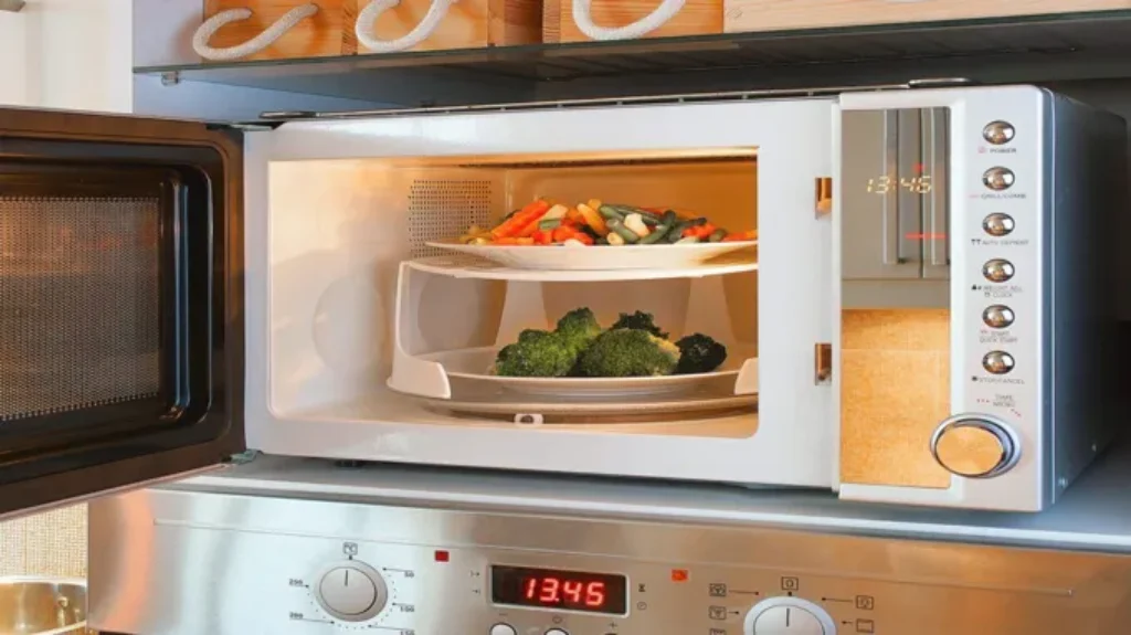 Can a 400 Watt Inverter Run a Microwave? Explained & Tested