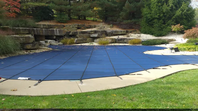 when to cover pool for winter