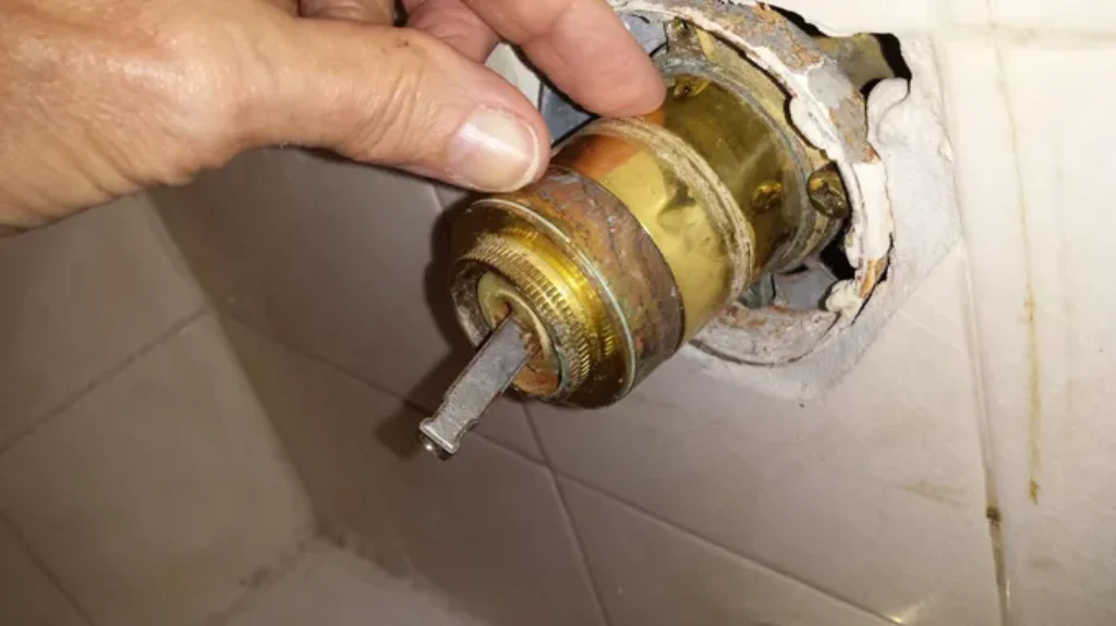 When to Replace Shower Cartridge: Signs and Timeline for Maintenance