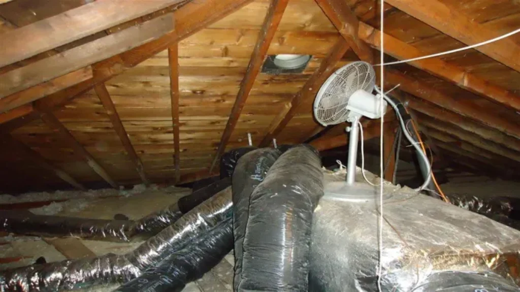 When to Run Attic Fan: Tips for Efficient Use and Energy Savings