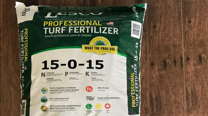 when to use 28-0-3 fertilizer