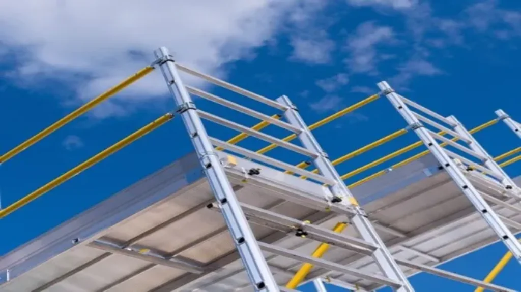 When Using an Articulated Ladder in the Scaffolding Configuration: Tips and Safety Measures