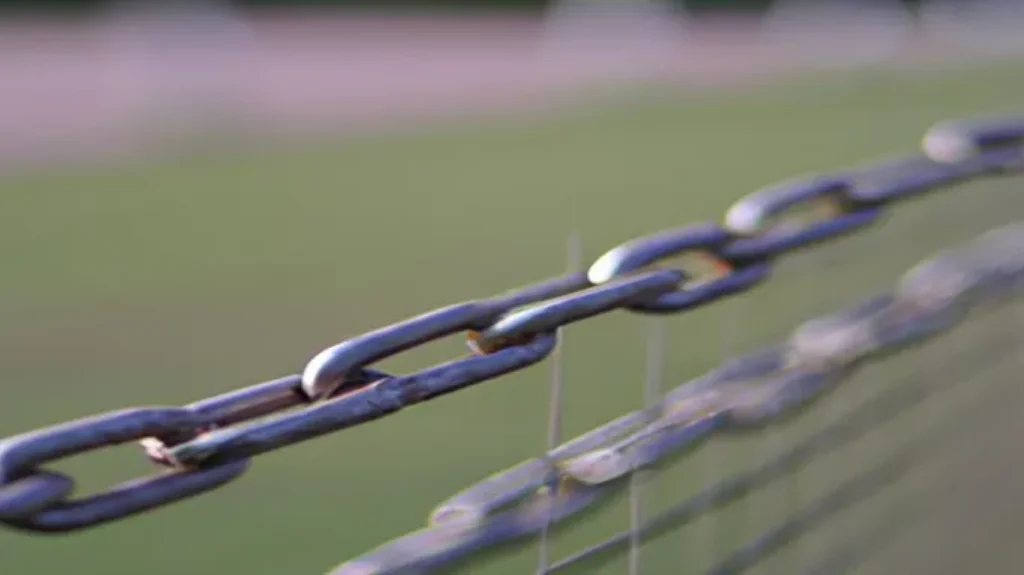 When Was the Chain Link Fence Invented: A Look at Its History and Evolution