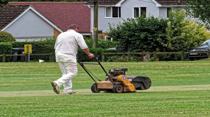 where can i rent an aerator for my lawn