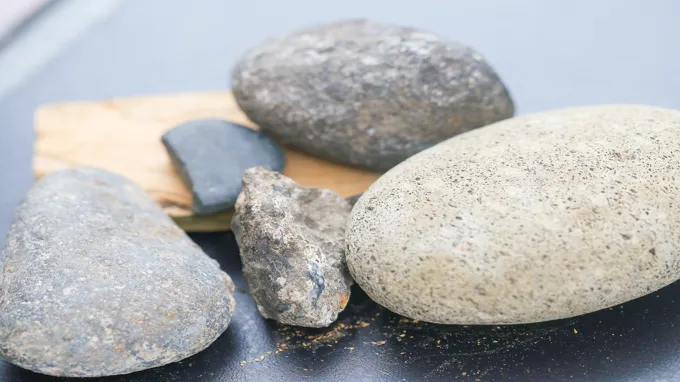 where to find smooth rocks