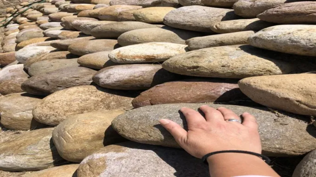 Where to Get Free River Rocks: Top Places to Find Beautiful Natural Rocks