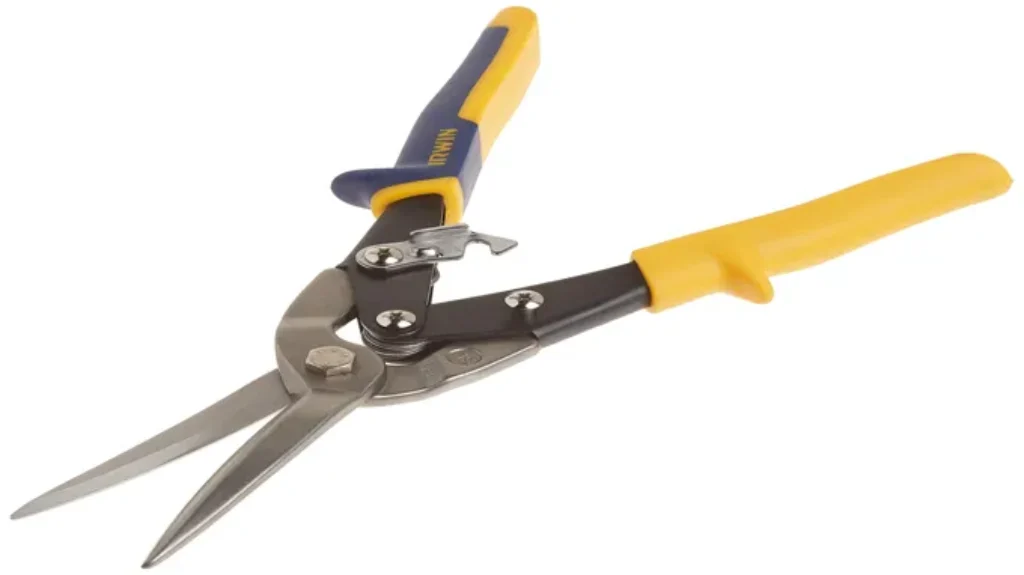 Where Would a Carpenter Use Tin Snips: A Guide to the Versatility of Tin Snips in Carpentry