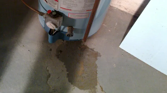 who fix hot water heaters