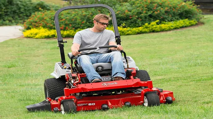 who makes exmark zero turn mowers