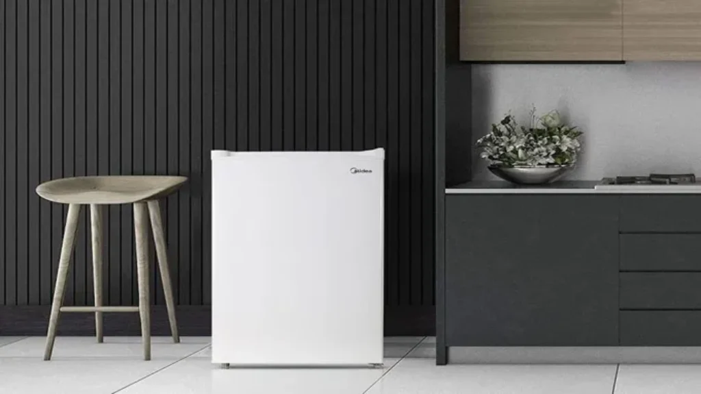 Who Makes Midea Upright Freezers: Top Manufacturer Revealed