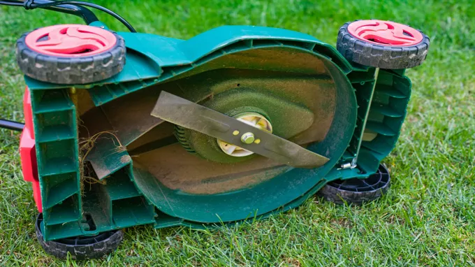 who makes the best lawn mower blades