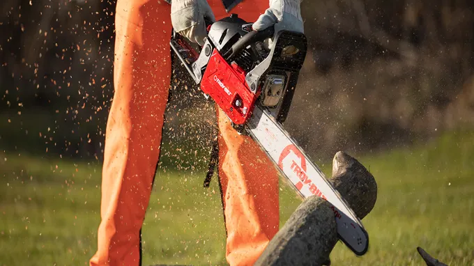 who makes troy bilt chainsaws