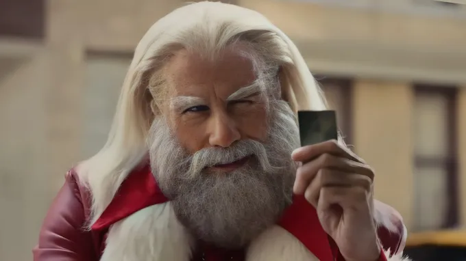 who plays santa in the wayfair commercial 2023