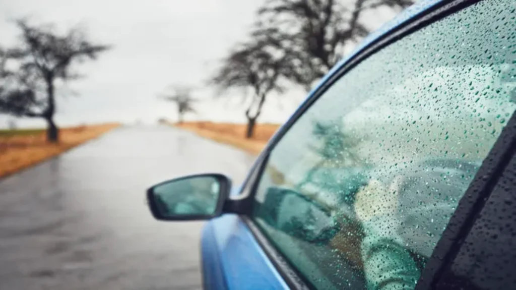 Who Replaces Car Weather Stripping: Top Tips for Finding a Reliable Professional