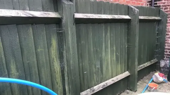 when building a fence who gets the good side